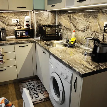 Beachside 2br Gem Lazur דירה בורגאס