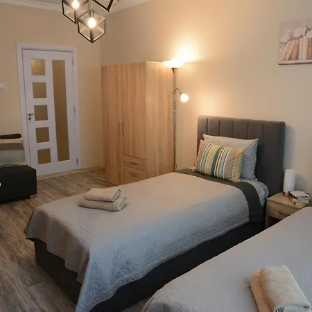 Beachside 2br Gem Lazur דירה