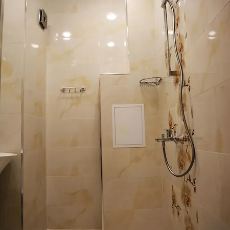 Beachside 2br Gem Lazur דירה בורגאס