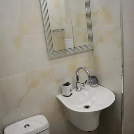 Beachside 2br Gem Lazur דירה *