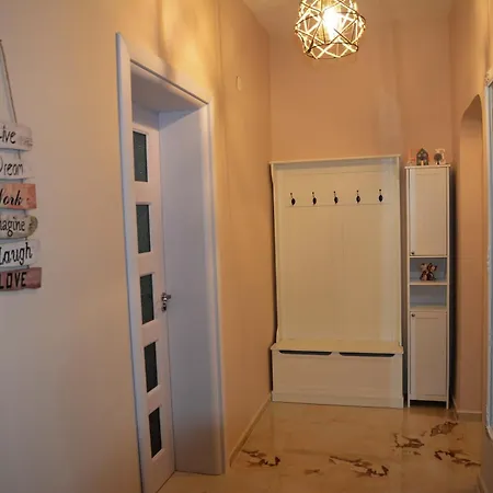 דירה Beachside 2br Gem Lazur