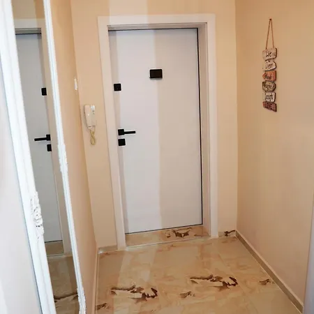Beachside 2br Gem Lazur דירה *